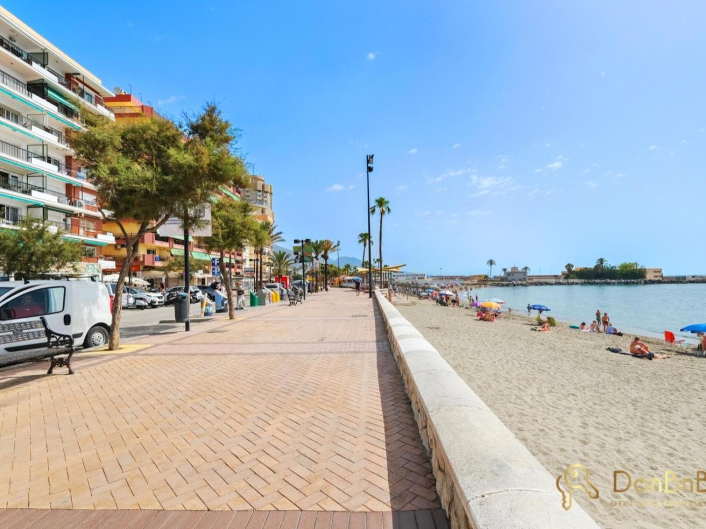 Apartamento Con Piscina En La Primera Linea De Playa De Fuengirola Room photo