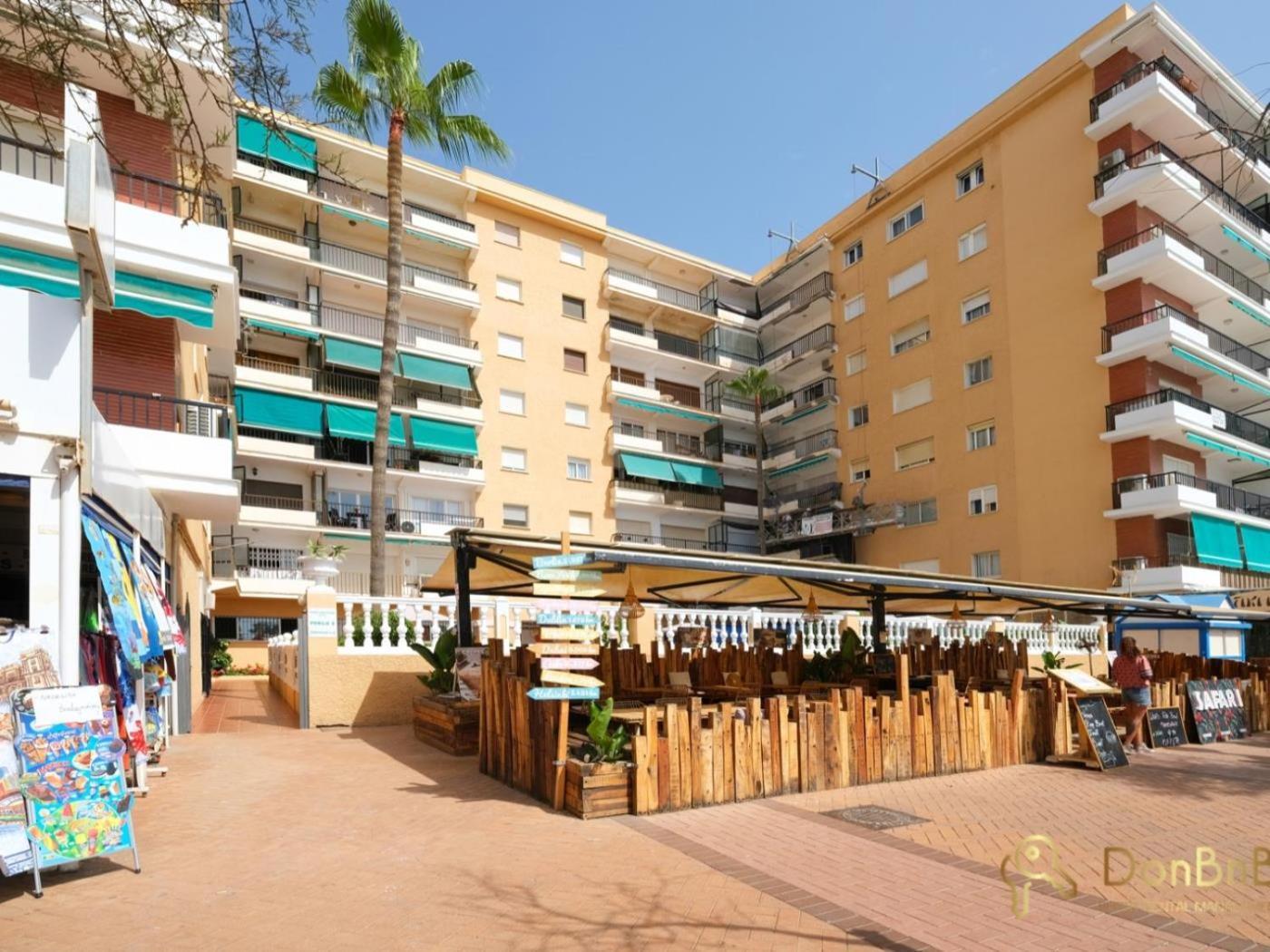 Apartamento Con Piscina En La Primera Linea De Playa De Fuengirola Room photo