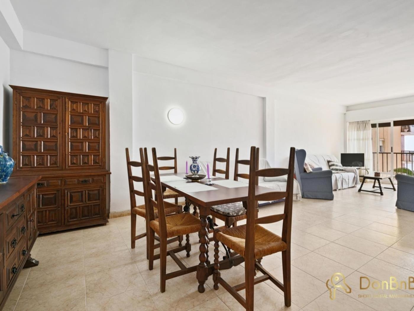 Apartamento Con Piscina En La Primera Linea De Playa De Fuengirola Room photo