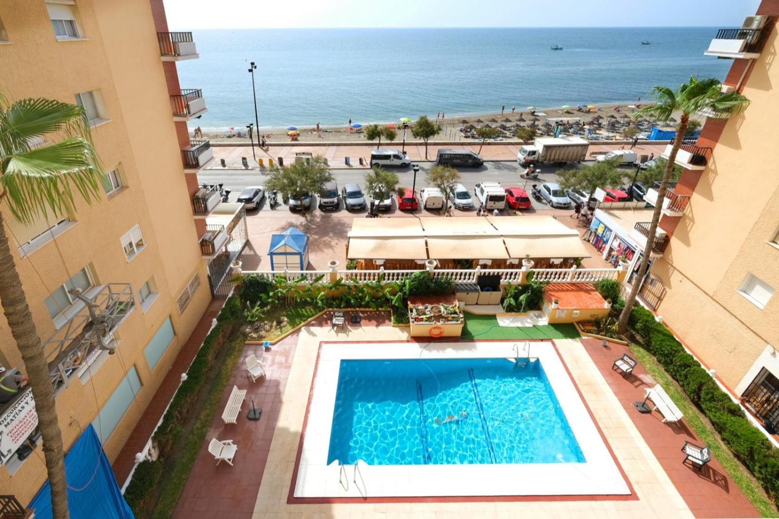 Apartamento Con Piscina En La Primera Linea De Playa De Fuengirola Exterior photo