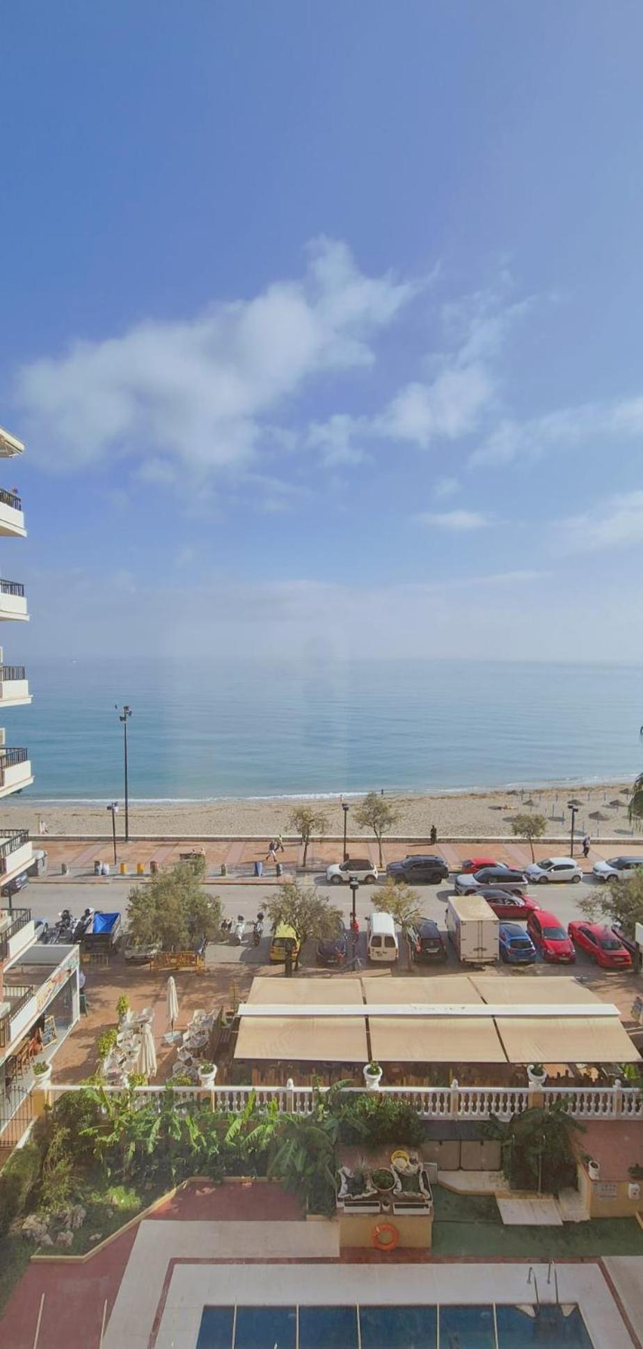 Apartamento Con Piscina En La Primera Linea De Playa De Fuengirola Exterior photo