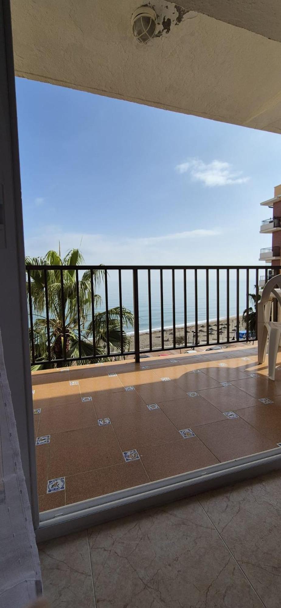 Apartamento Con Piscina En La Primera Linea De Playa De Fuengirola Exterior photo